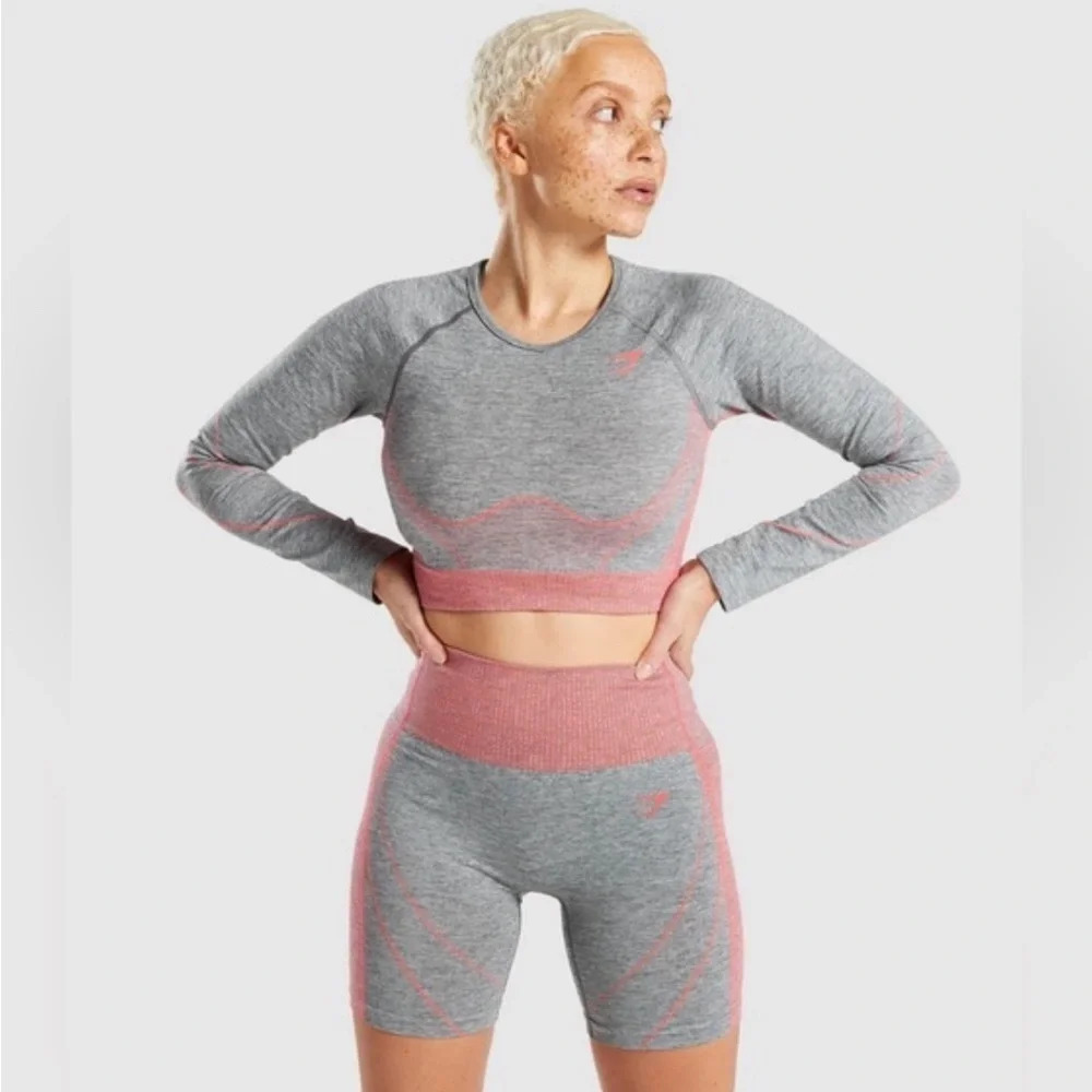Gymshark Hyper-Amplify Seamless Long Sleeve Crop Top size Small
